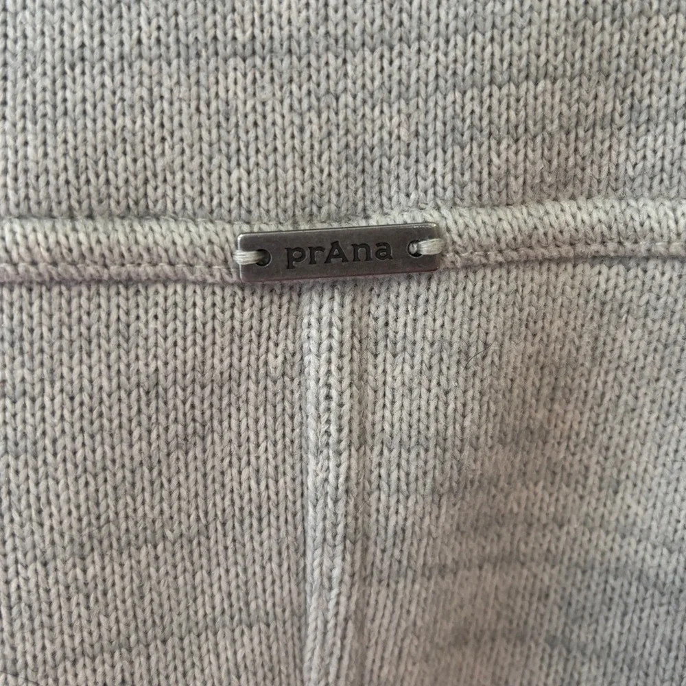 prAna Women’s Tri Thermal Shacket - Light Gray Wool-Blend Button Front - Small - Picture 8 of 8